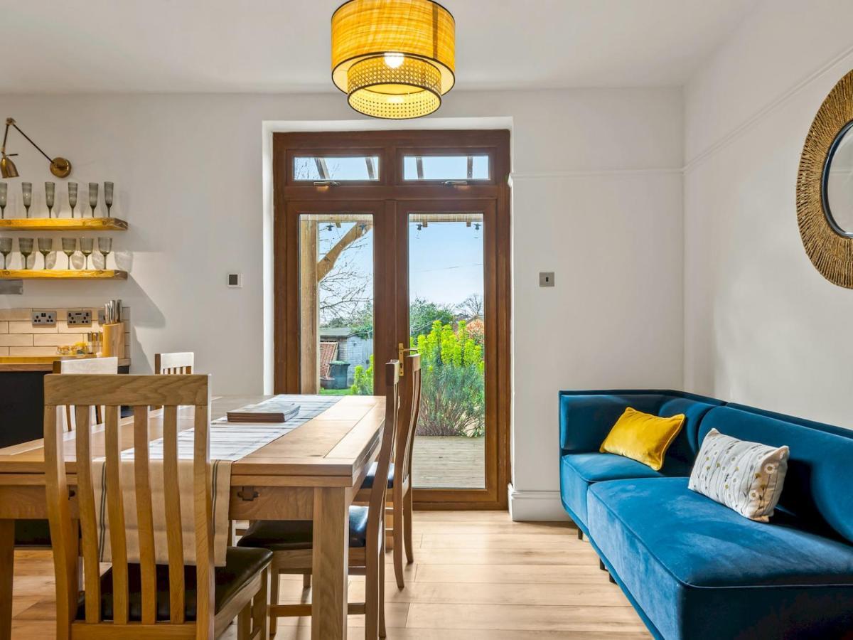 Pass The Keys Appletree Cottage - A Chic Seaside Home And Garden 위트스터블 외부 사진